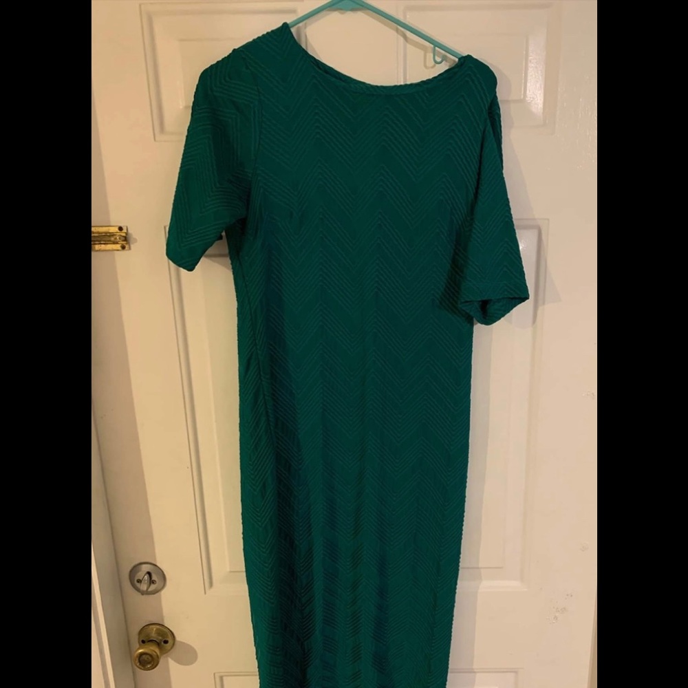 Green midi dress